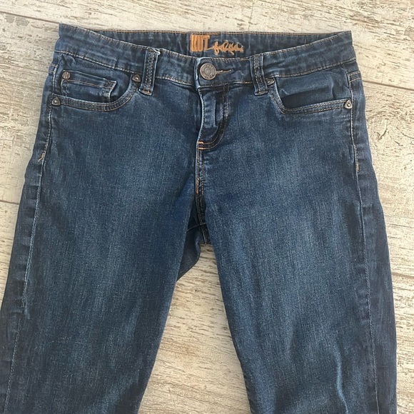 Kut from the Kloth Capri Jeans, Size 4 - Picture 3 of 10